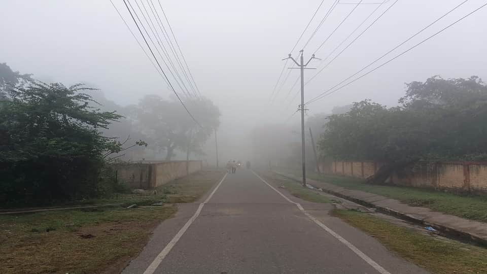 UP Weather Fog engulfed many districts of in month of March