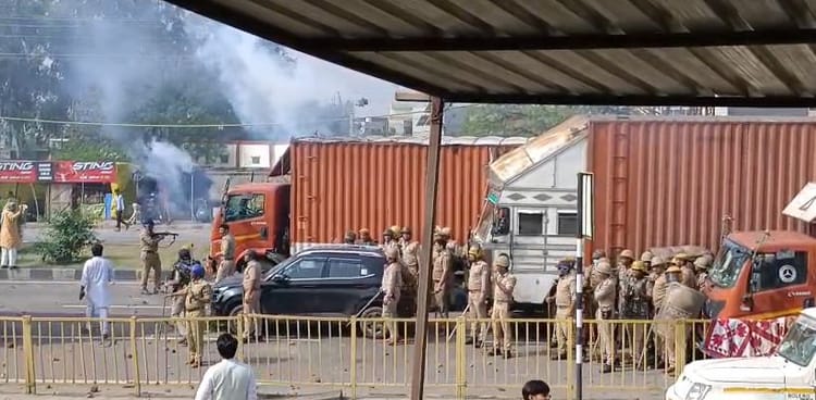 ईद पर मथुरा में बवाल: हाईवे पर पथराव, एसडीएम और पुलिस की गाड़ियां तोड़ी; सेना की टुकड़ी ने संभाला मोर्चा