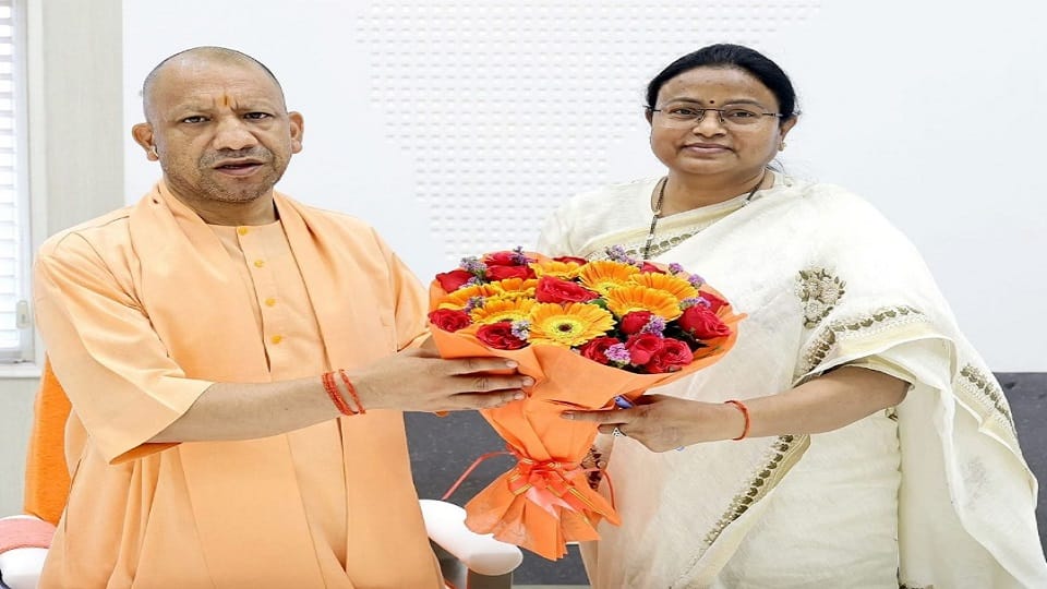 Mayor Complains to Chief Minister About Birth and Death Certificate Process