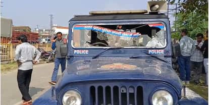 Mathura Violence Live Updates Stone Pelting on EID after Farsa Wale Baba Death News in Hindi