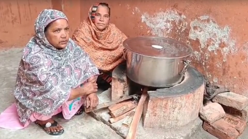 Gas Crisis in Punjab Small Businesses Hit Use of Induction Cooktops Rises in Homes
