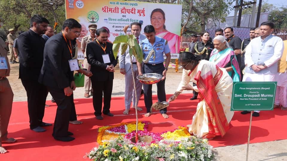 President Draupadi Murmu Plants Trees at Govardhan, Promotes Environmental Conservation