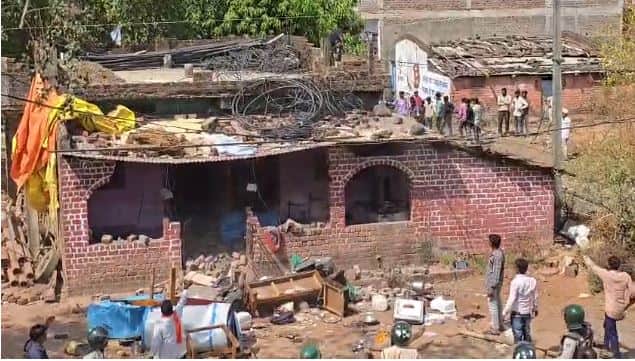 MP News: Mother raped, son commits suicide due to lack of action; people destroy accused's house