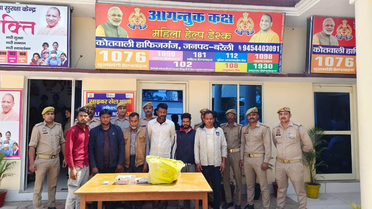 पुलिस की गिरफ्त में आरोपी