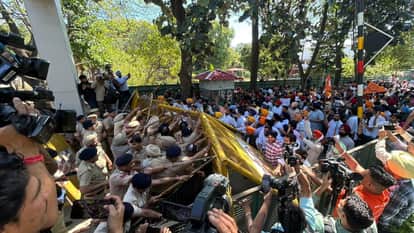 Demand for Laljit Bhullar's Arrest in DM Suicide Case; Protest Held Outside CM's Residence in Chandigarh