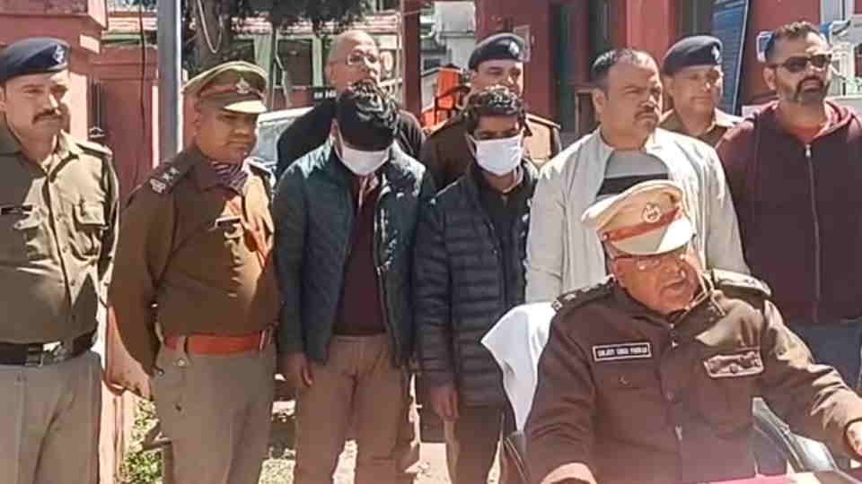 Chamoli News Gang selling fake jewelry with counterfeit hallmarks busted two cunning accused arrested