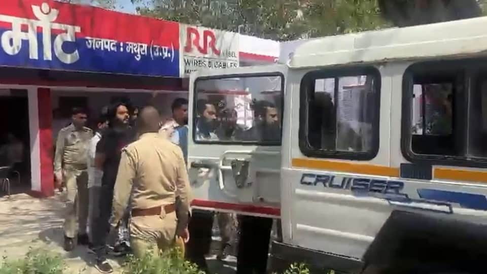 हंगामा के आरोपियों को भेजा जेल।