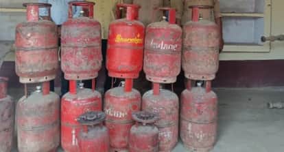 Kanpur 14 Cylinders Recovered from Kakadev and Rawatpur FIR Registered Against Four Individuals