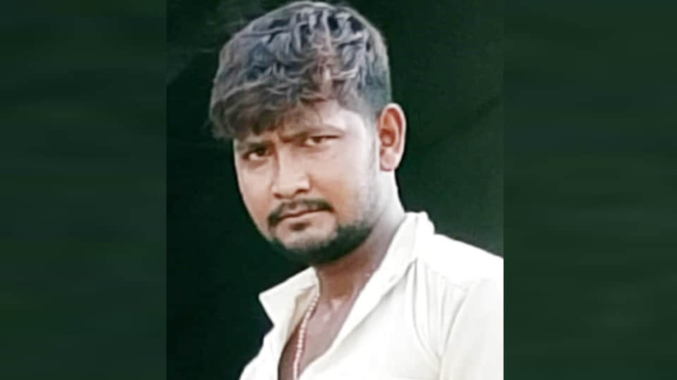 मृतक रीमू प्रजापति की फाइल फोटो