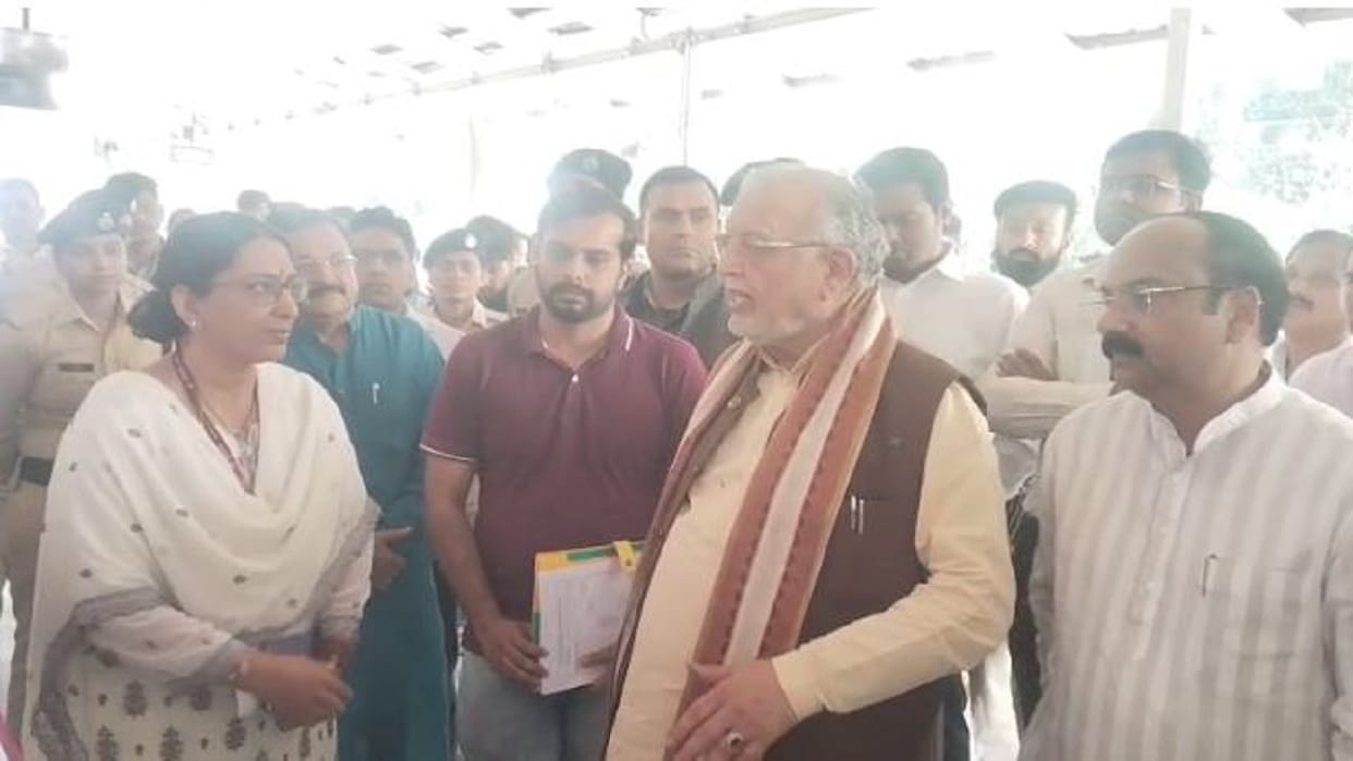 Finance Minister Angered by Broken Tiles on Railway Station Overbridge in Shahjahanpur