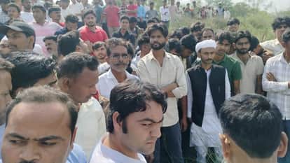 Pratapgarh News: Former headman's body found in a sack; missing since March 18