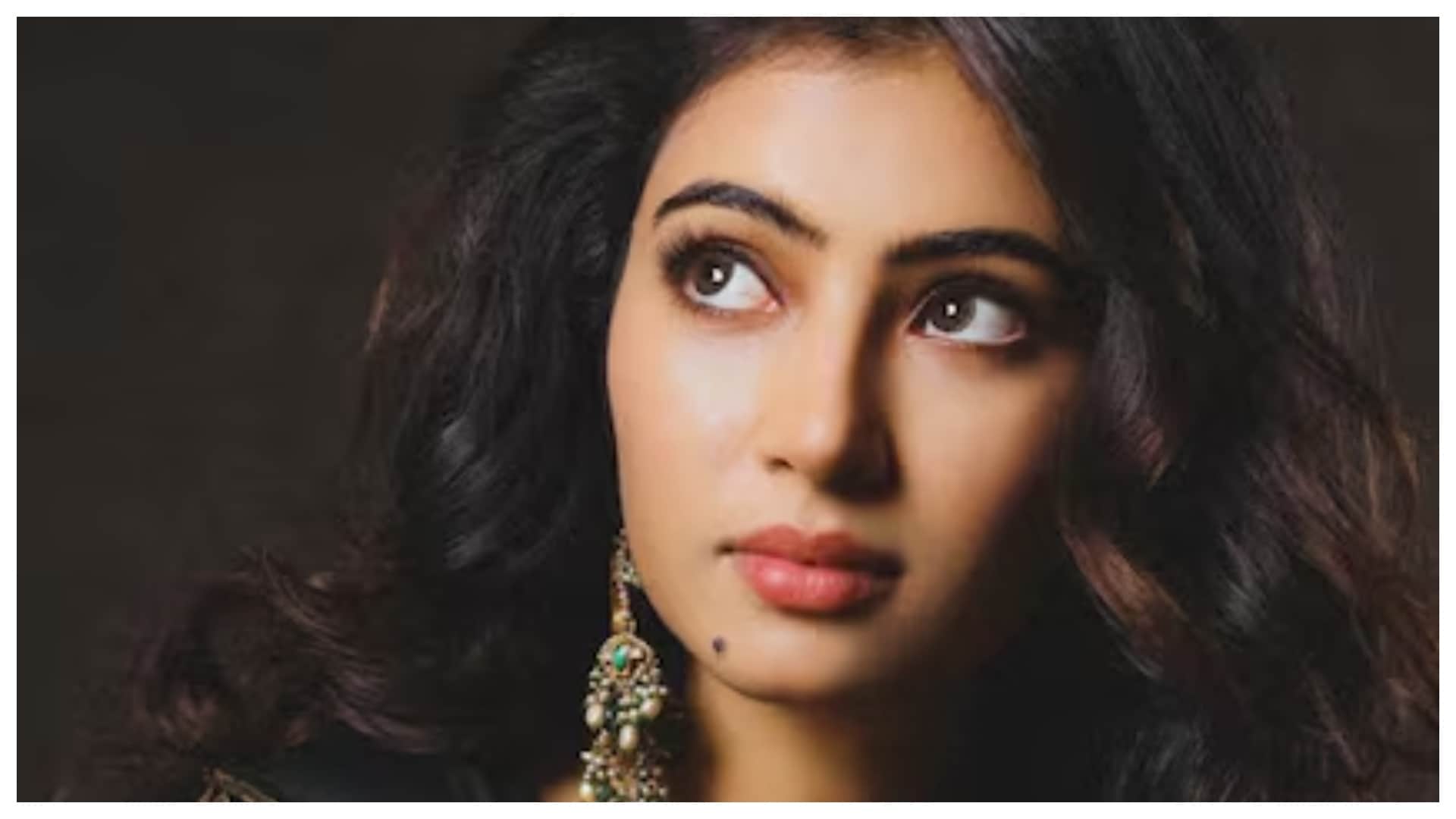 Who is Sara Arjun Dhurandhar Actress Acting Career Full Biography All Explained