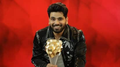 Shiv Thakare lifts the the 50 trophy takes home Rupees 50 lakh for a lucky fan