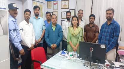 Bank workers protest against New PLI Formula in Bareilly