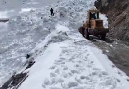 Two snow avalanches struck the 85-km-long Bandipora-Gurez area of North Kashmir’s Bandipora district
