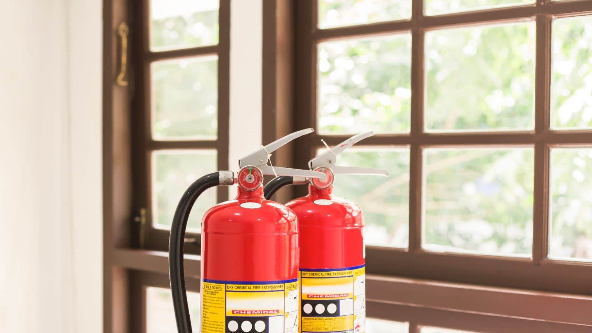 Best Fire Extinguisher for Kitchen Safety PASS Method and Maintenance Tips