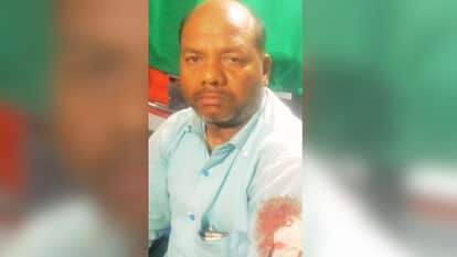 Auto-rickshaw driver shot and injured following dispute accused flees upon seeing crowd of villagers