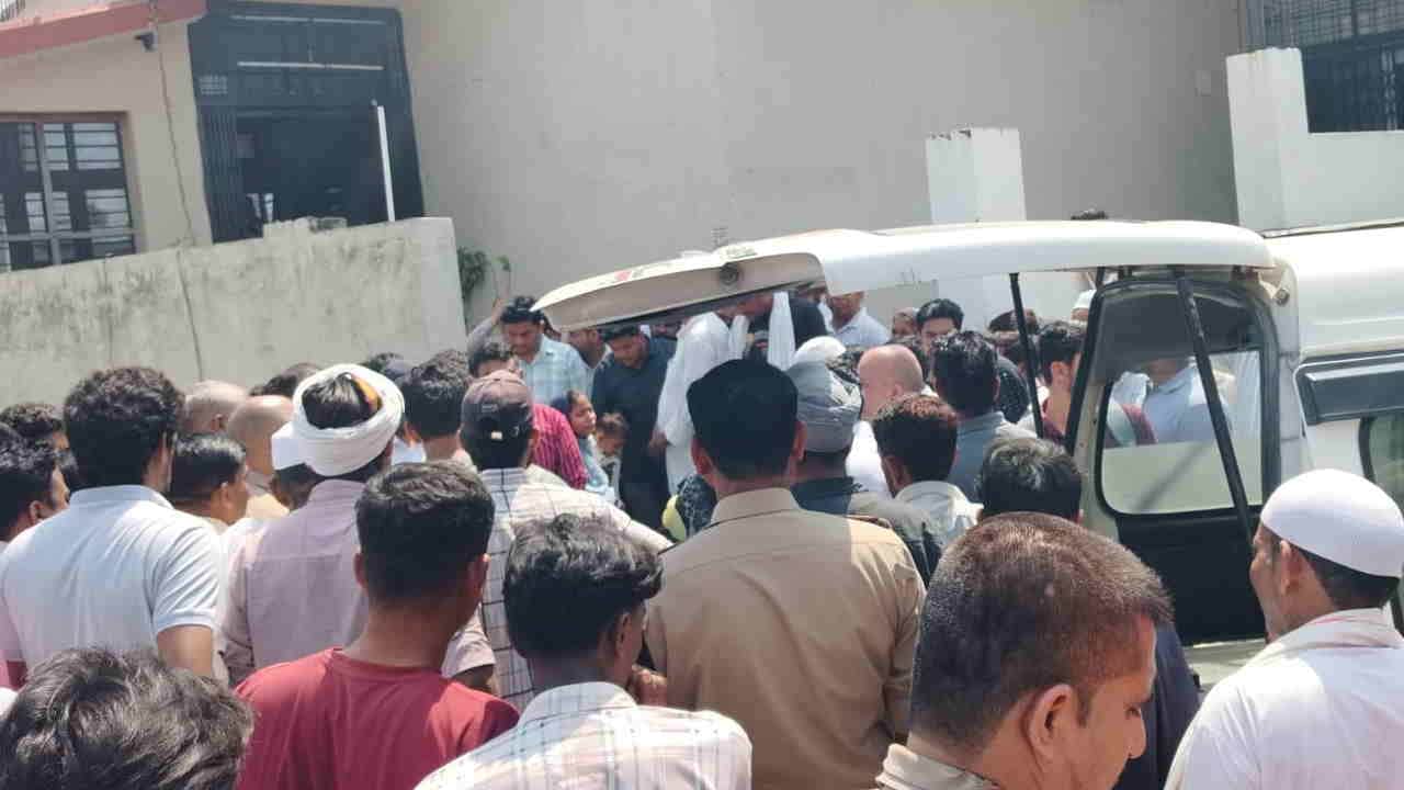 धनौरी में सड़क हादसा