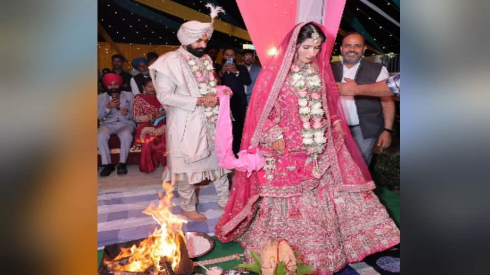 Women Athletes Choosing Sportsperson Partners to Balance Career and Life