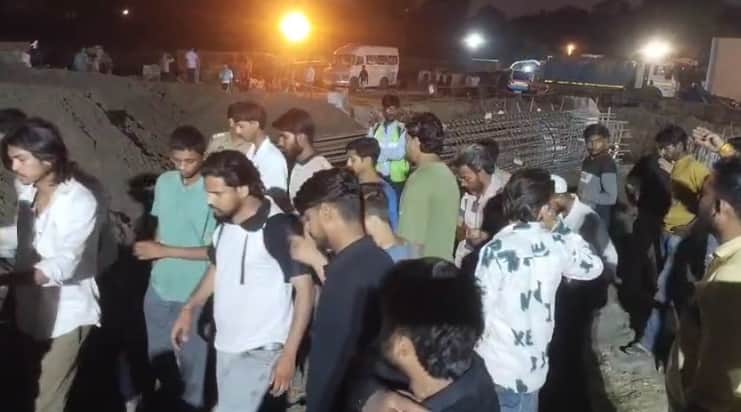 Two Teenagers Drown in Yamuna Jawahar Bridge agra