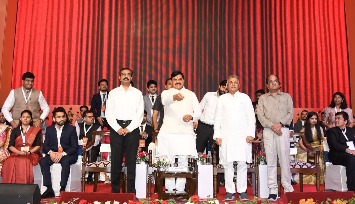 MP News: CM Yadav interacted with the youth selected in UPSC-2025, said – these candidates are the pride of th