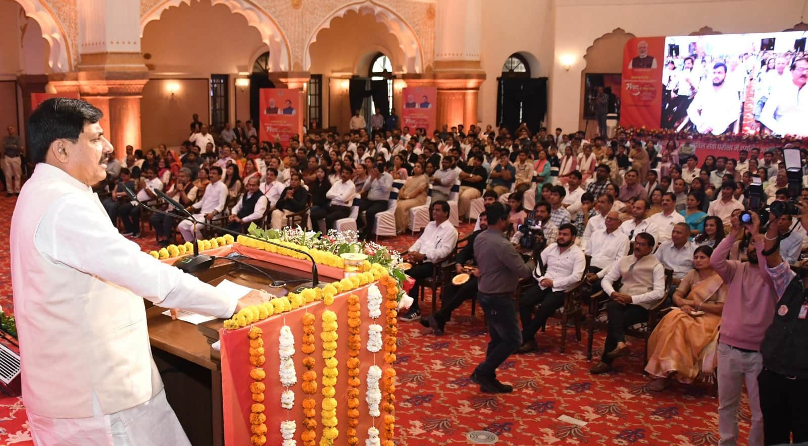 MP News: CM Yadav interacted with the youth selected in UPSC-2025, said – these candidates are the pride of th