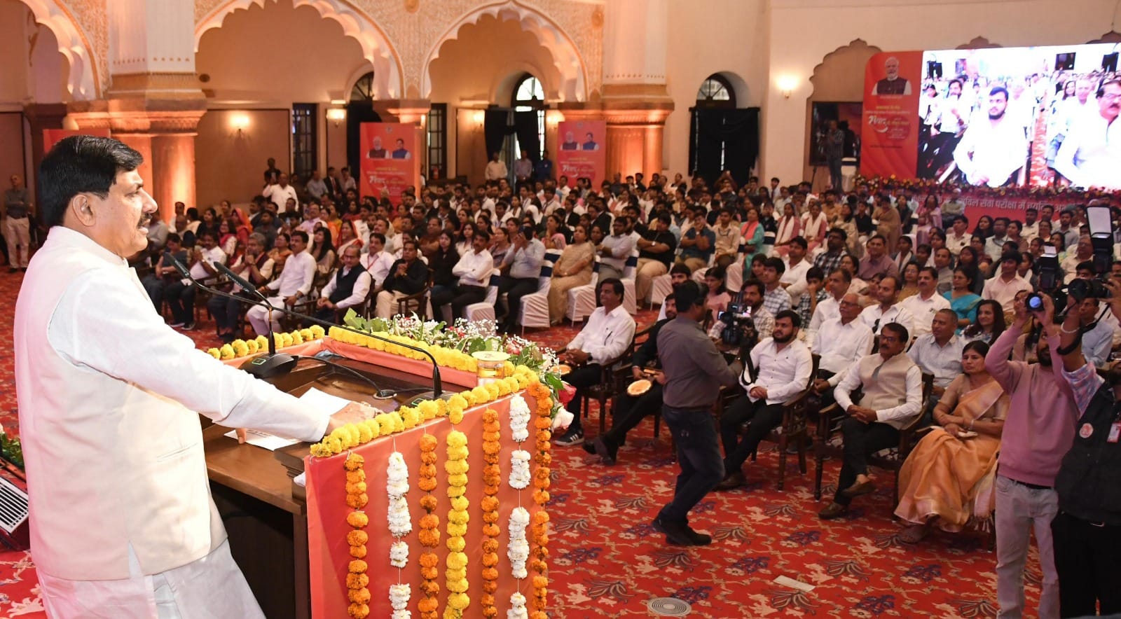 MP News: CM Yadav interacted with the youth selected in UPSC-2025, said – these candidates are the pride of th
