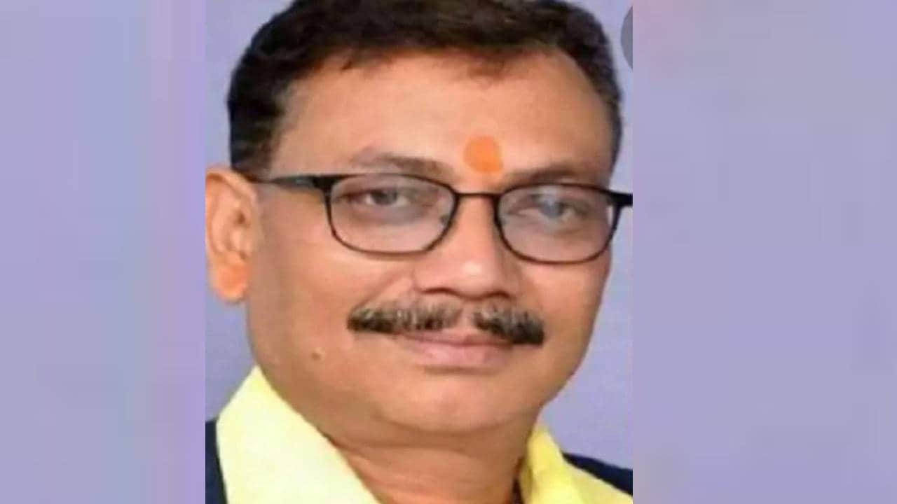 पूर्व विधायक पवन पांडेय