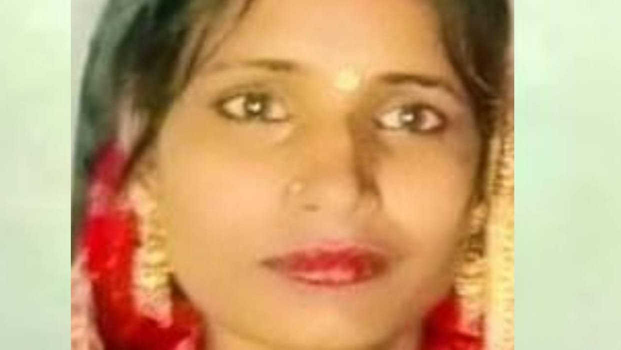 Barabanki: Wife used to talk to another man, man reached police station, woman committed suicide