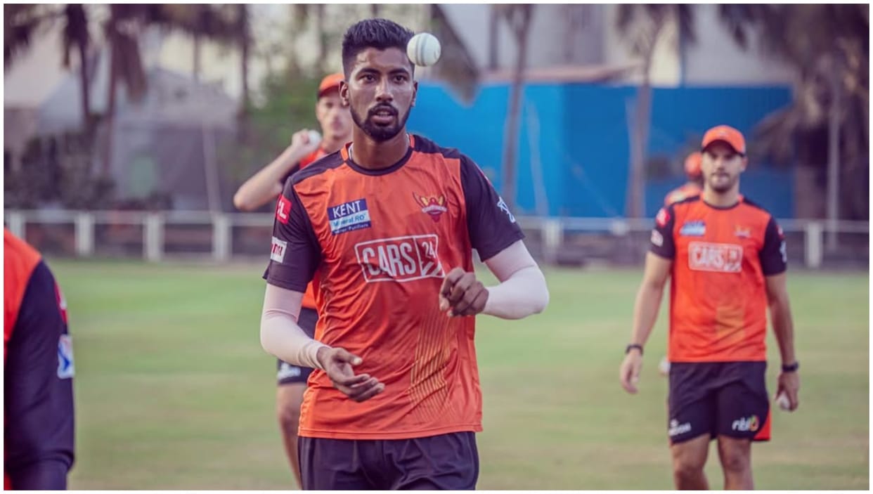 IPL 2026: Who is Saurabh Dubey? KKR Signs Him as Replacement for Akash Deep