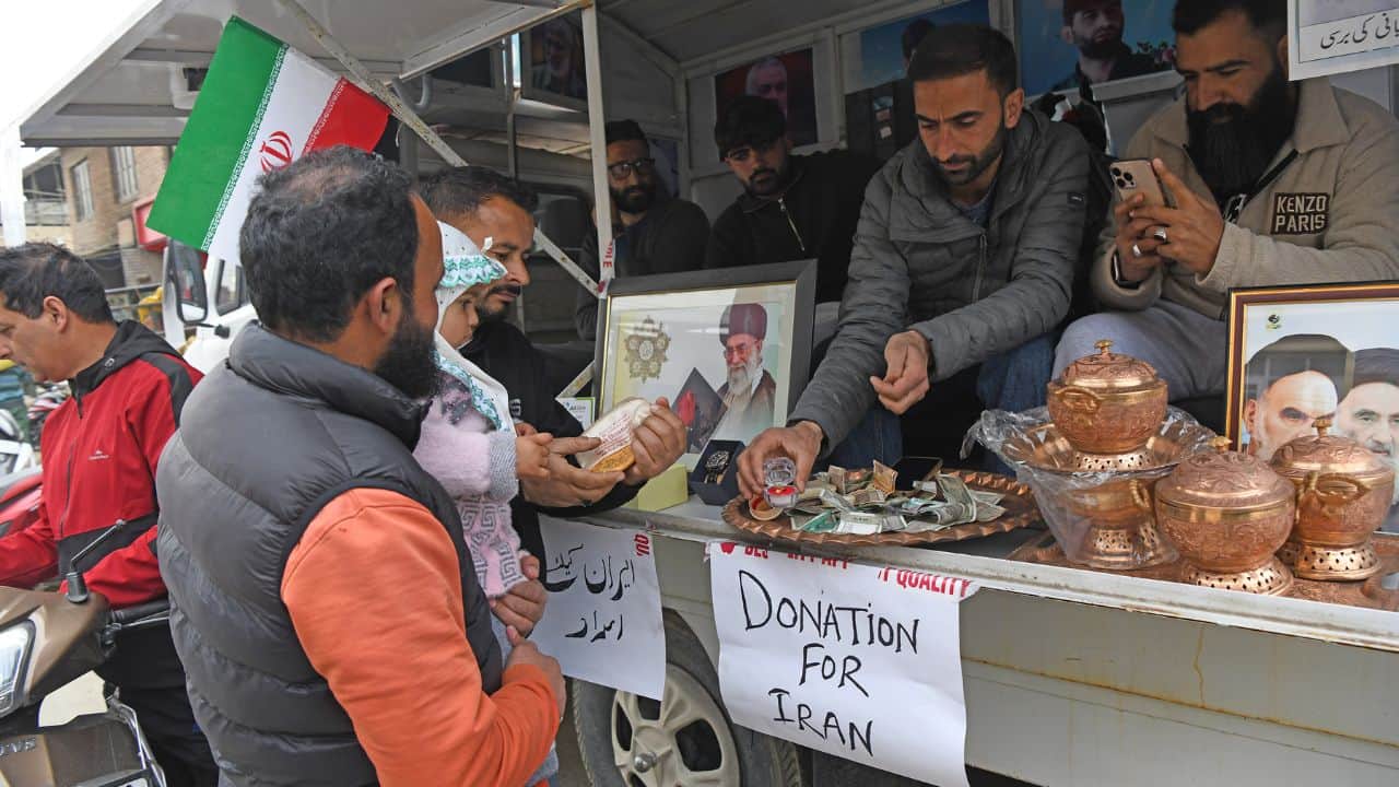 People donated cash and jewelry to help Iran.