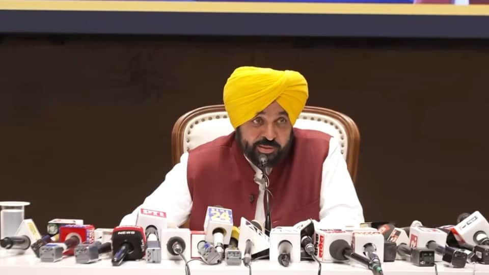 Punjab CM Bhagwant Mann visit Sunam pay tribute to Shaheed Udham Singh