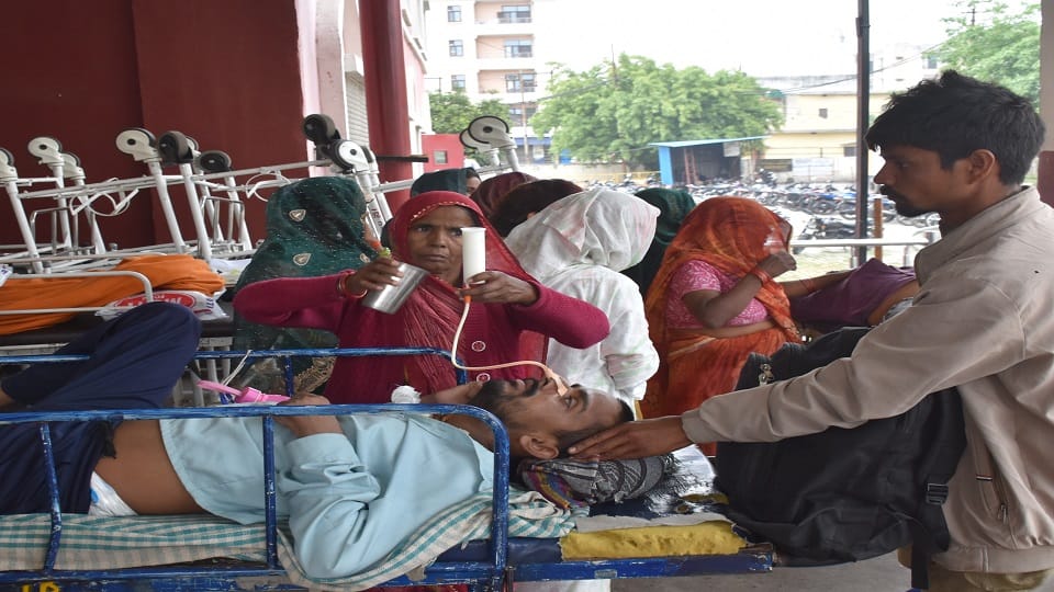 24-hour strike jn medical college Aligarh