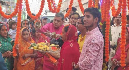 chaiti chhath 2026 bihar ghats devotees crowd sandhya arghya muzaffarpur saran purnia samastipur darbhanga