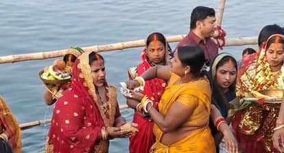 chaiti chhath 2026 bihar ghats devotees crowd sandhya arghya muzaffarpur saran purnia samastipur darbhanga