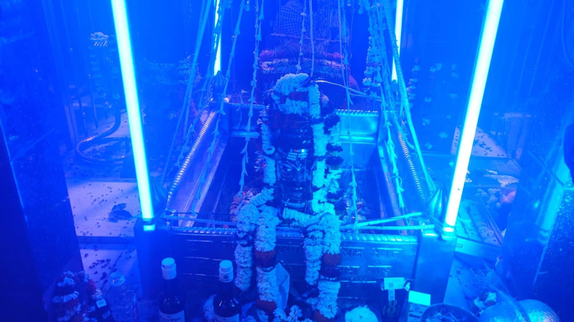 Courtesans Perform Dance Offering Heartfelt Tribute to Lord Nataraj Amidst Tears at Cremation Ground