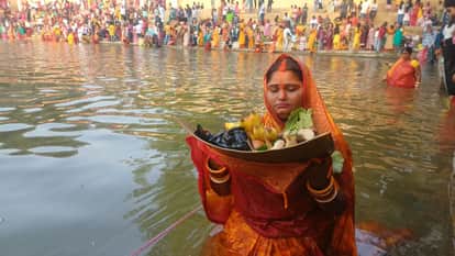 Unique Sun Temple of Bihar Devotees arrive to observe Chhath fast as soon as their wishes are fulfilled