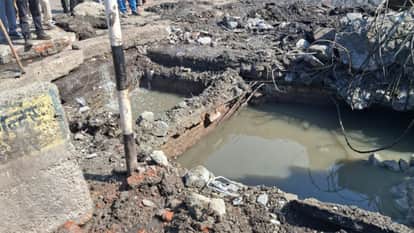 Man Falls into Deep Drain Near Bus Stand in Bareilly