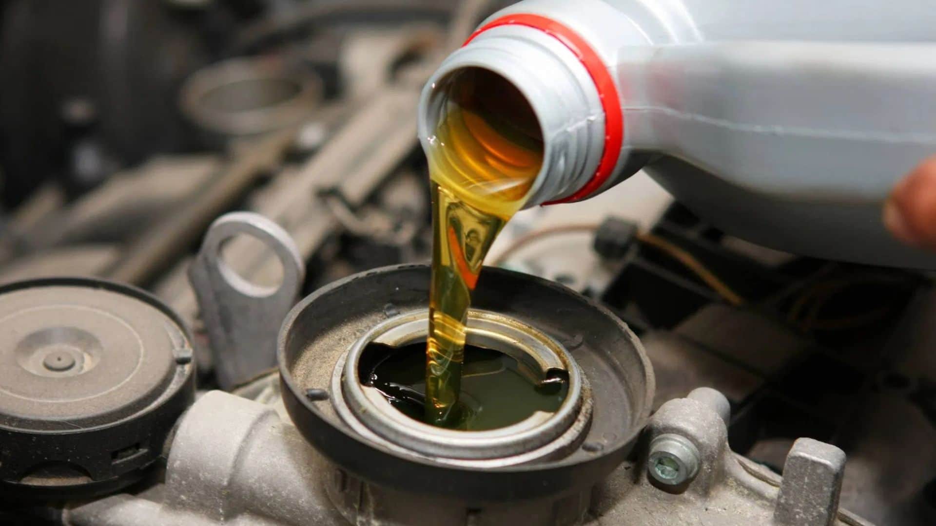 How to Check Engine Oil Purity 2-Minute Paper Spot Test and Identification Tips in hindi