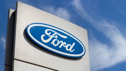 Ford Recalls Over 2.5 Lakh SUVs Due to Software Glitch Affecting Camera and Safety Features
