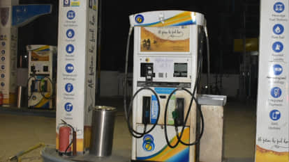 Gorakhpur now faces a diesel crisis along with cooking gas, two pumps empty