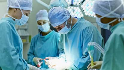 Mother saves son's life by donating her kidney, first kidney transplant in Prayagraj