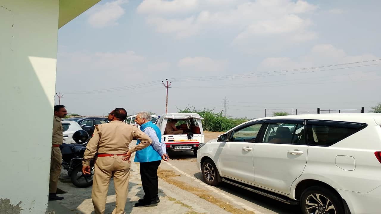 एचपीसीएल प्लांट में पहुंचे कंपनी के अफसर