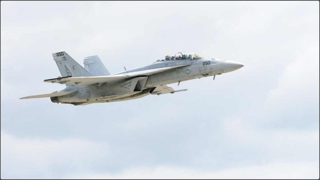 IRGC announces that it has successfully targeted an American F-18 fighter jet