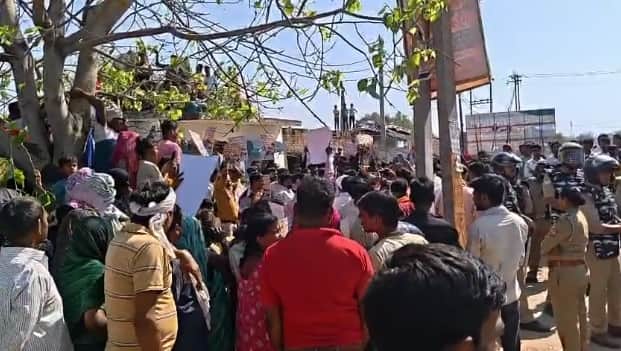 मासूम की हत्या के विरोध में सुहेलदेव आर्मी का प्रदर्शन