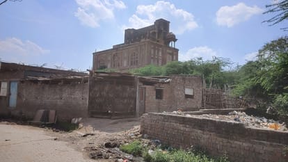 Akbar’s Tomb in Neglect 400-Year-Old Heritage Structure Faces Decay
