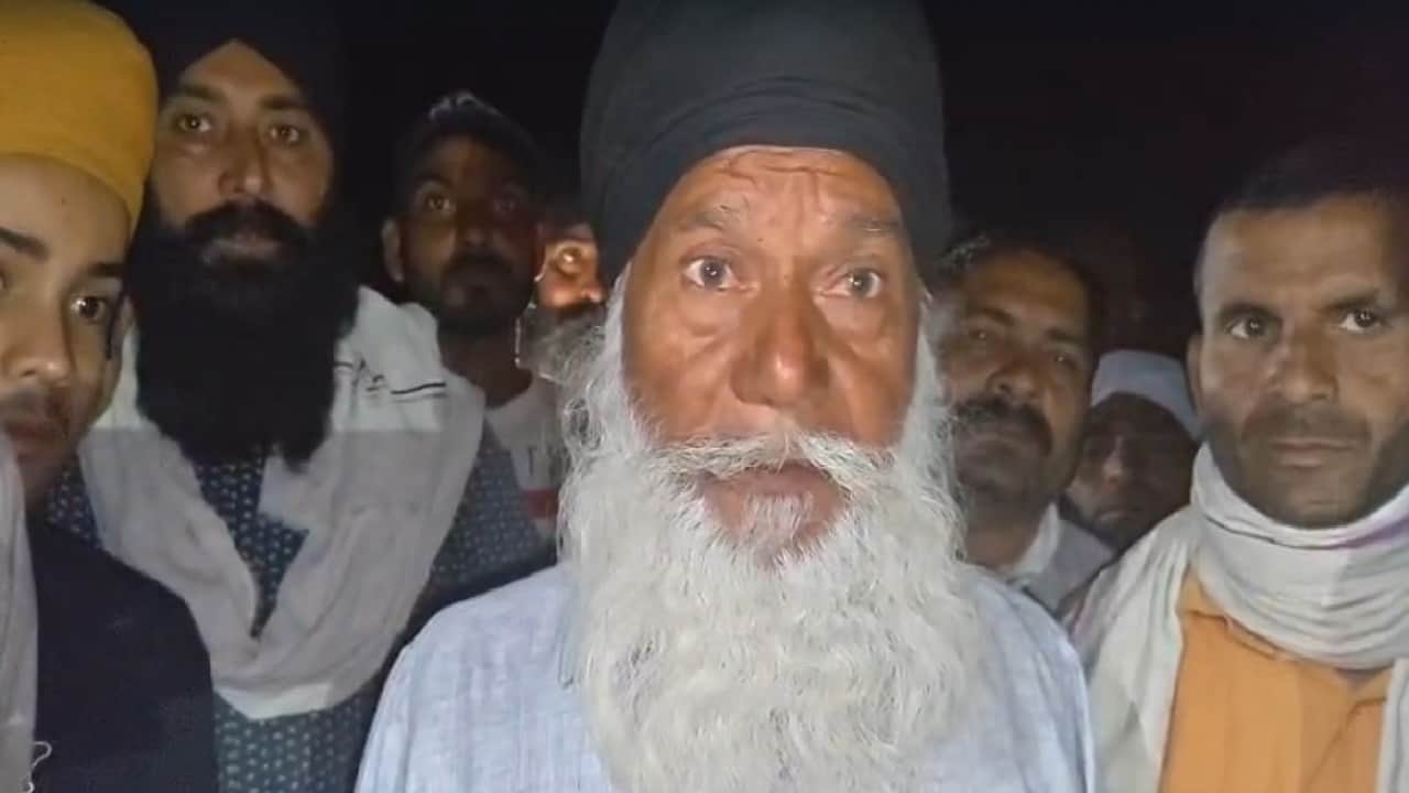 मामले की जानकारी देते लोग