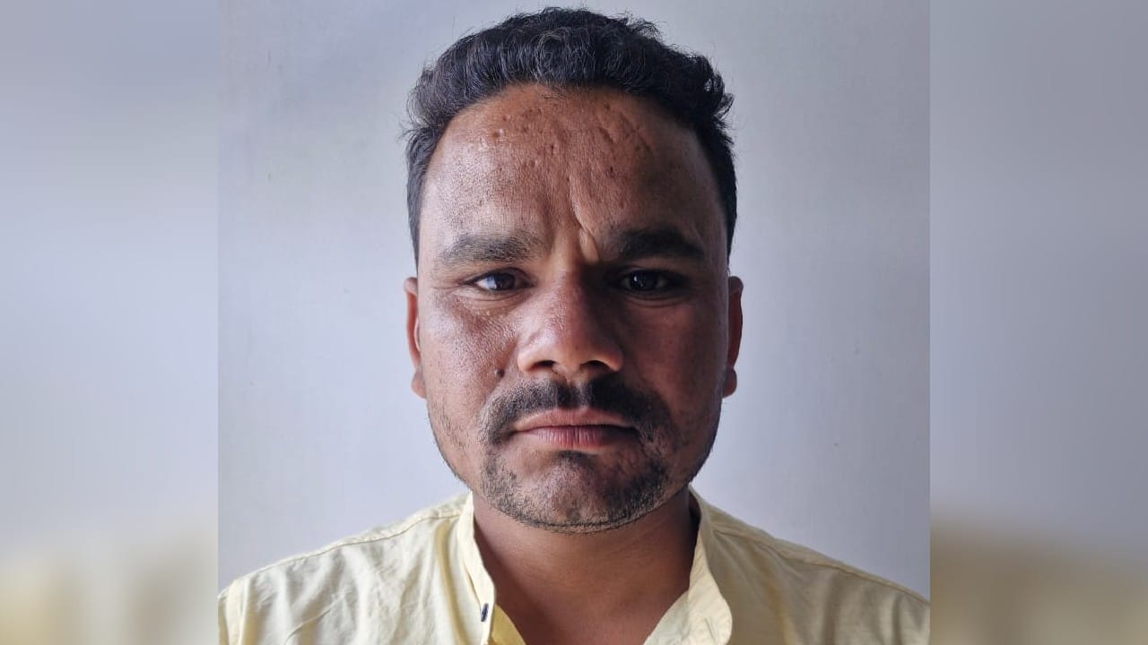 Kila Police Post In-charge Accused of Colluding with Illegal Miners in Bareilly