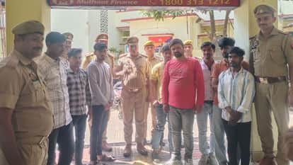 9 Accused Arrested for Extortion Under the Guise of Sugam Darshan in kashi Vishwanath Temple