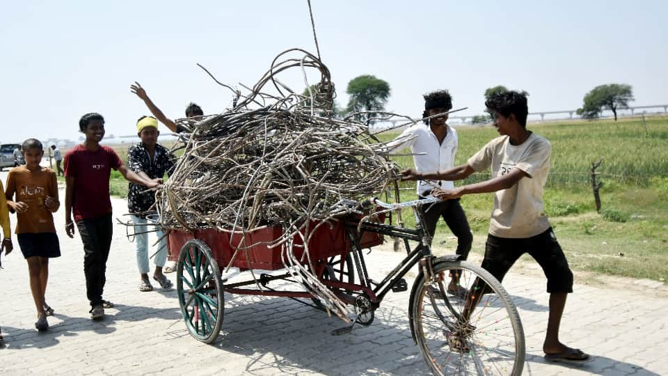 Prayagraj cold storage accident Leakage reported a week ago no one paid any attention